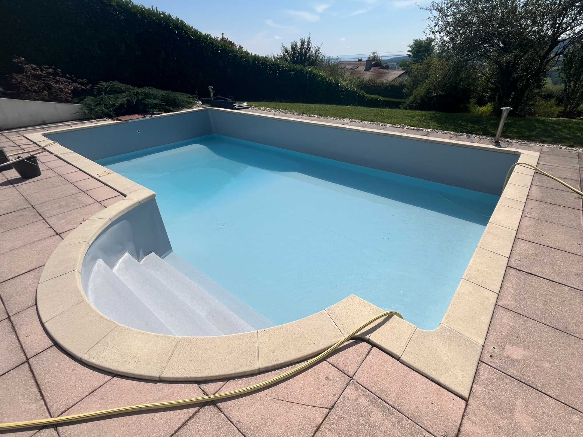 Rénovation piscine annecy de pvc armé gris